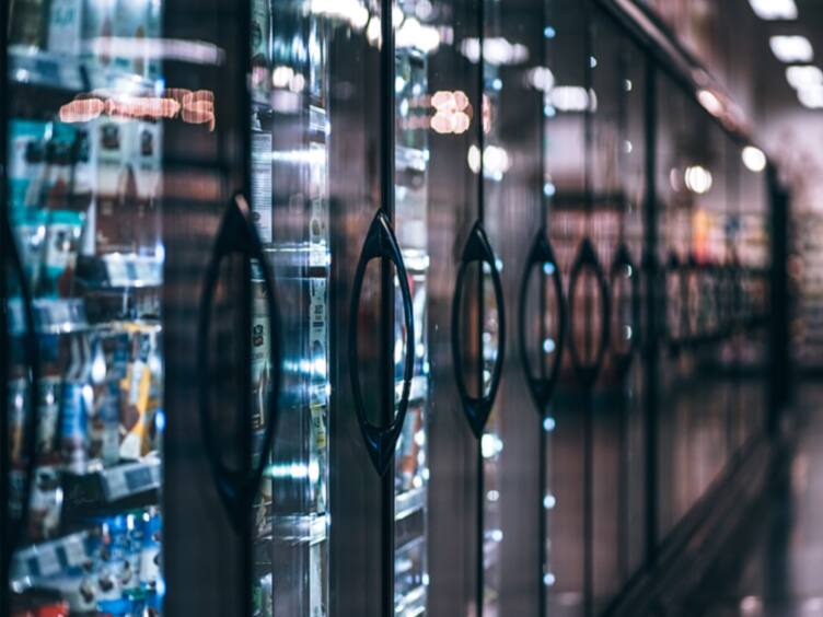 Commercial refrigeration system