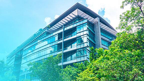 A healthy building is one in which people thrive. A place that’s safe, comfortable and sustainable, so you can focus on reaching new heights in your industry.